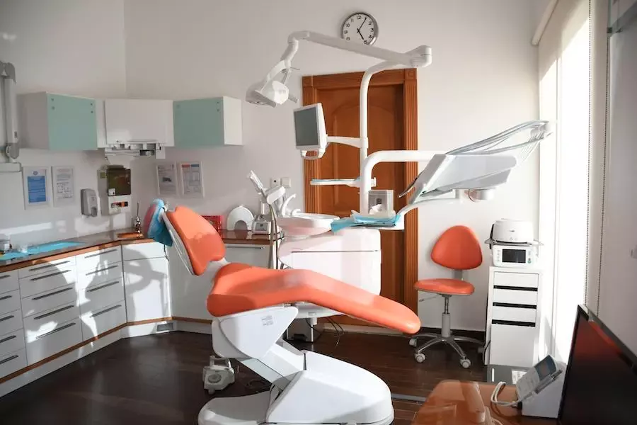 طراحی مطب دندانپزشکی