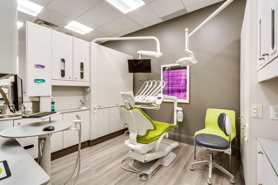 دکوراسیون داخلی مطب دندانپزشکی