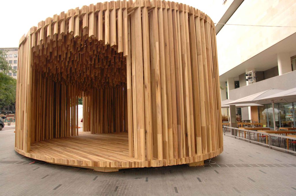 نمونه طراحی آلاچیق چوبی برای باغ ویلا
